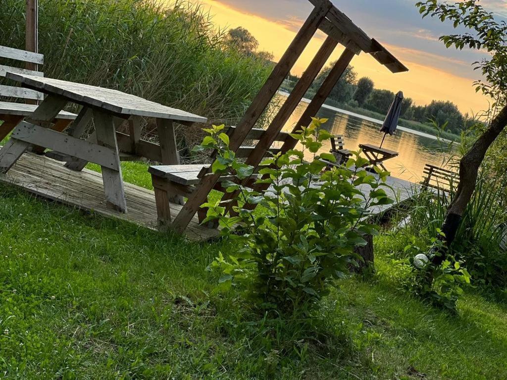 Domek Nad Jeziorem Мишлібуж Екстер'єр фото